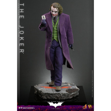 Hot Toys - DC Comics - The Dark Knight - The Joker Movie Masterpiece 1/6 -  Figurine Collector EURL